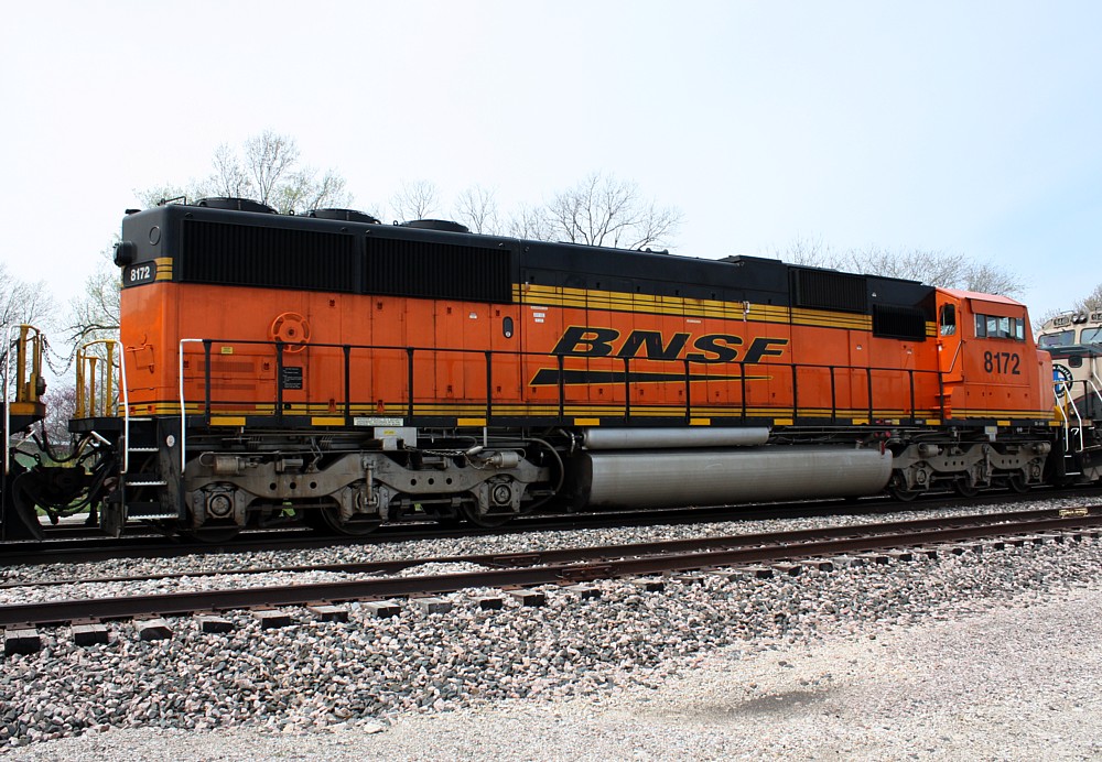 BNSF 8172